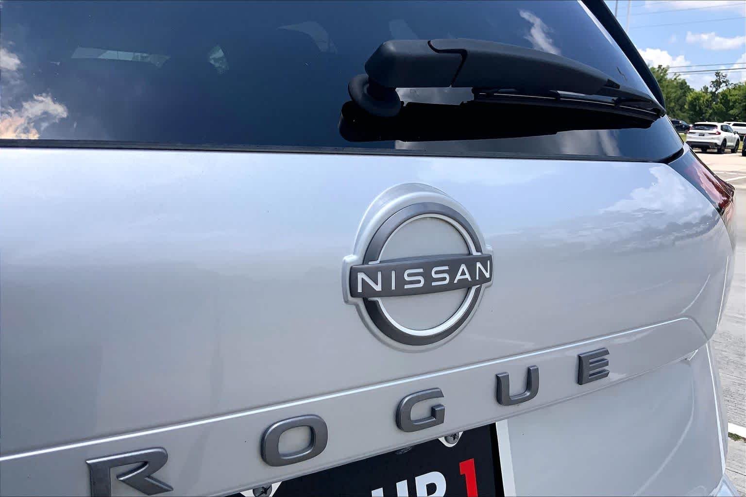 Used 2024 Brilliant Silver Metallic Nissan S image 30