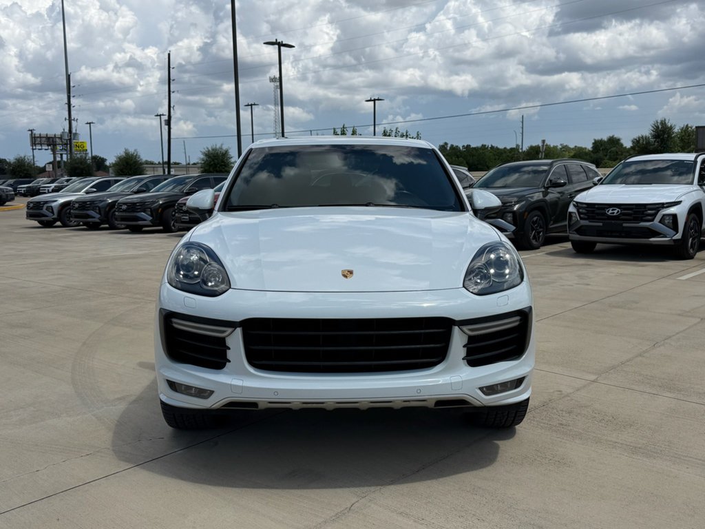 Used 2017  Porsche GTS image 10