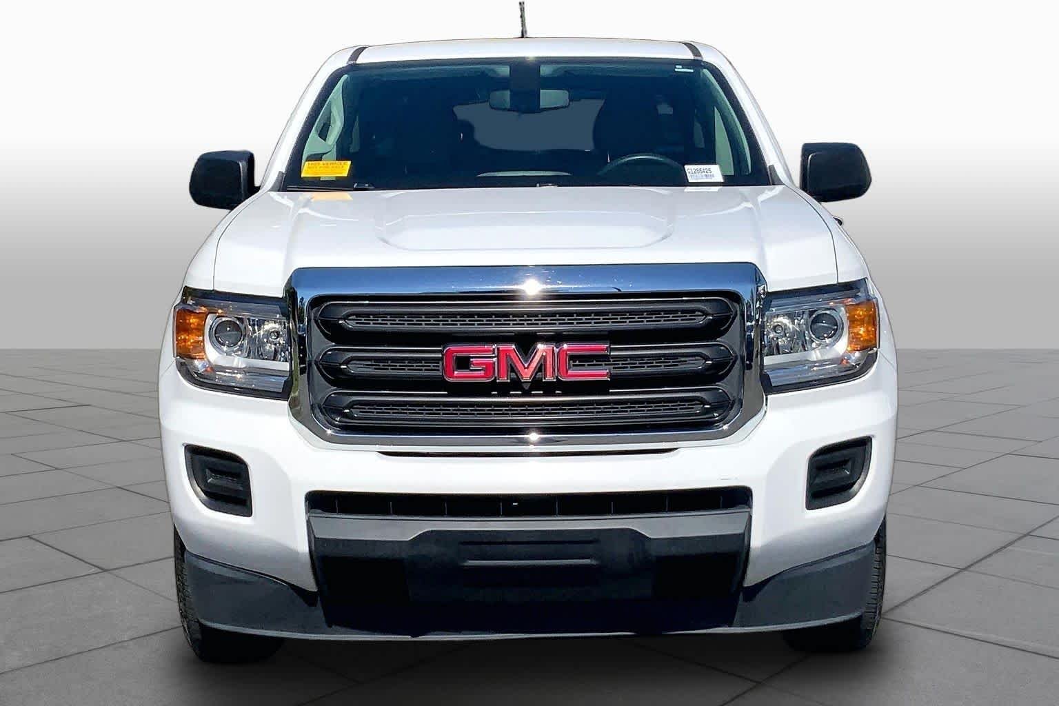 Used 2016 Summit White GMC 2WD image 4