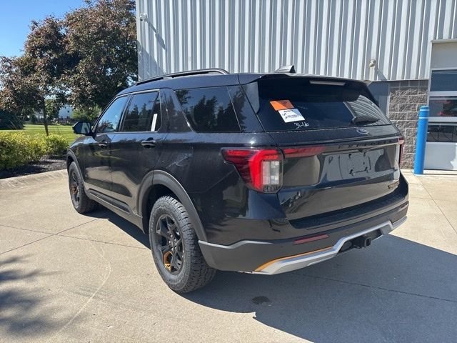 New 2026 Agate Black Metallic Ford Tremor image 39
