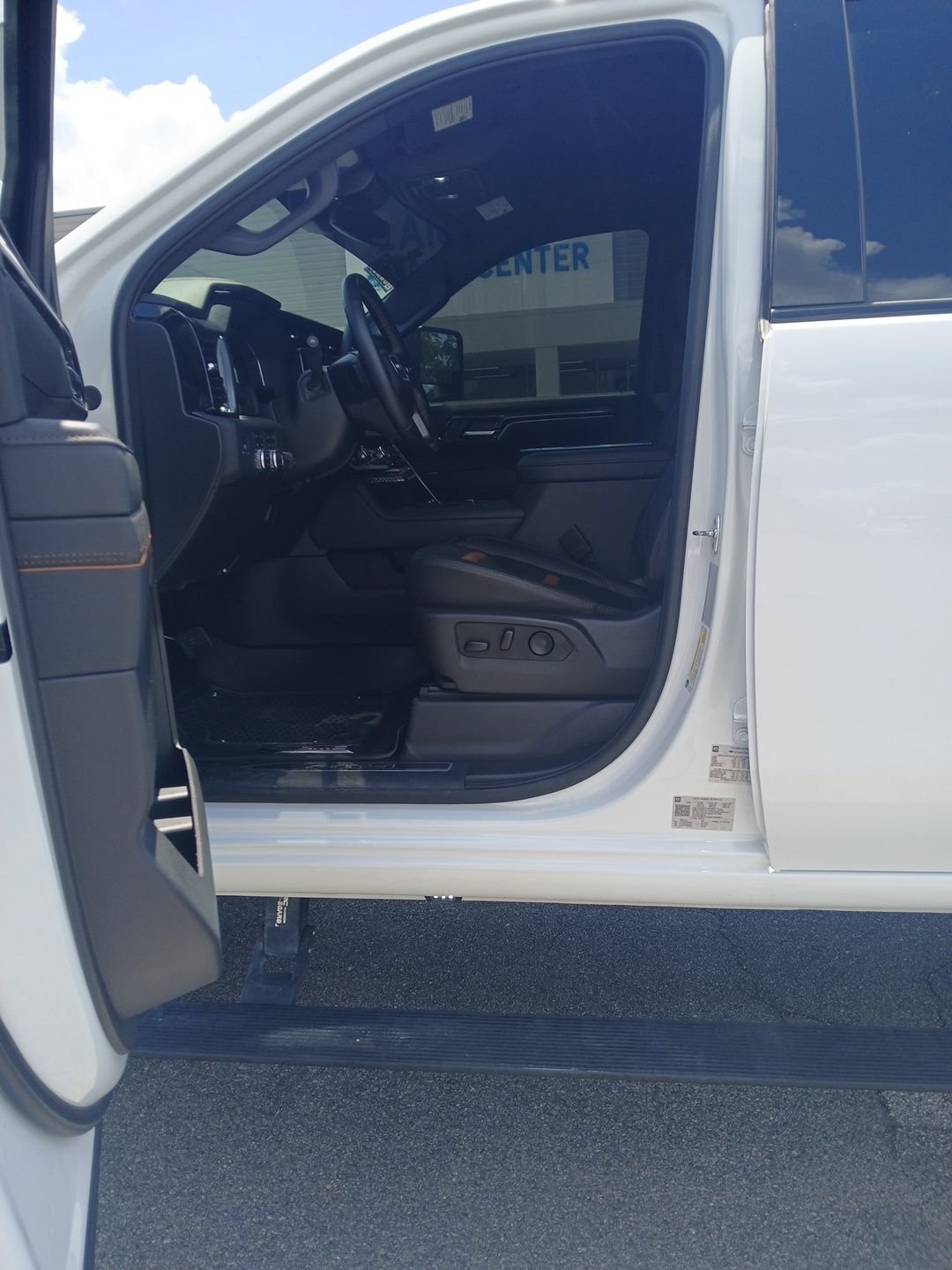 Used 2025 Summit White GMC AT4 image 12