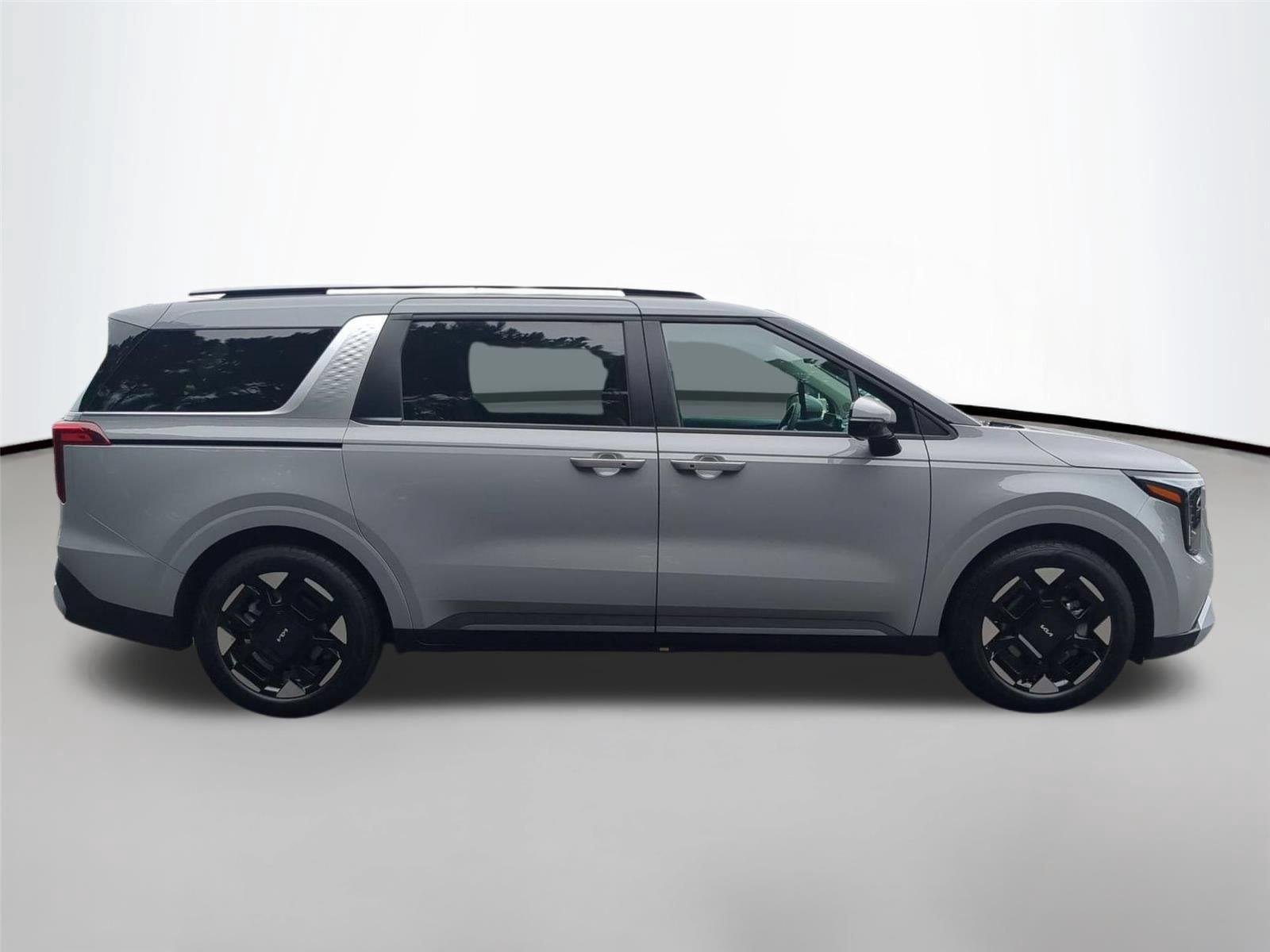 New 2026 Ceramic Silver Kia EX image 6