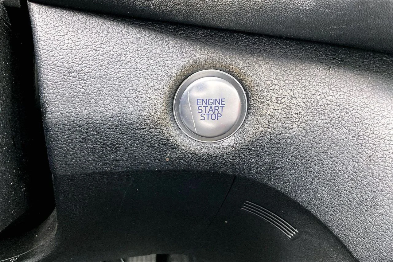 Certified Used 2023 Silver Hyundai SEL image 27