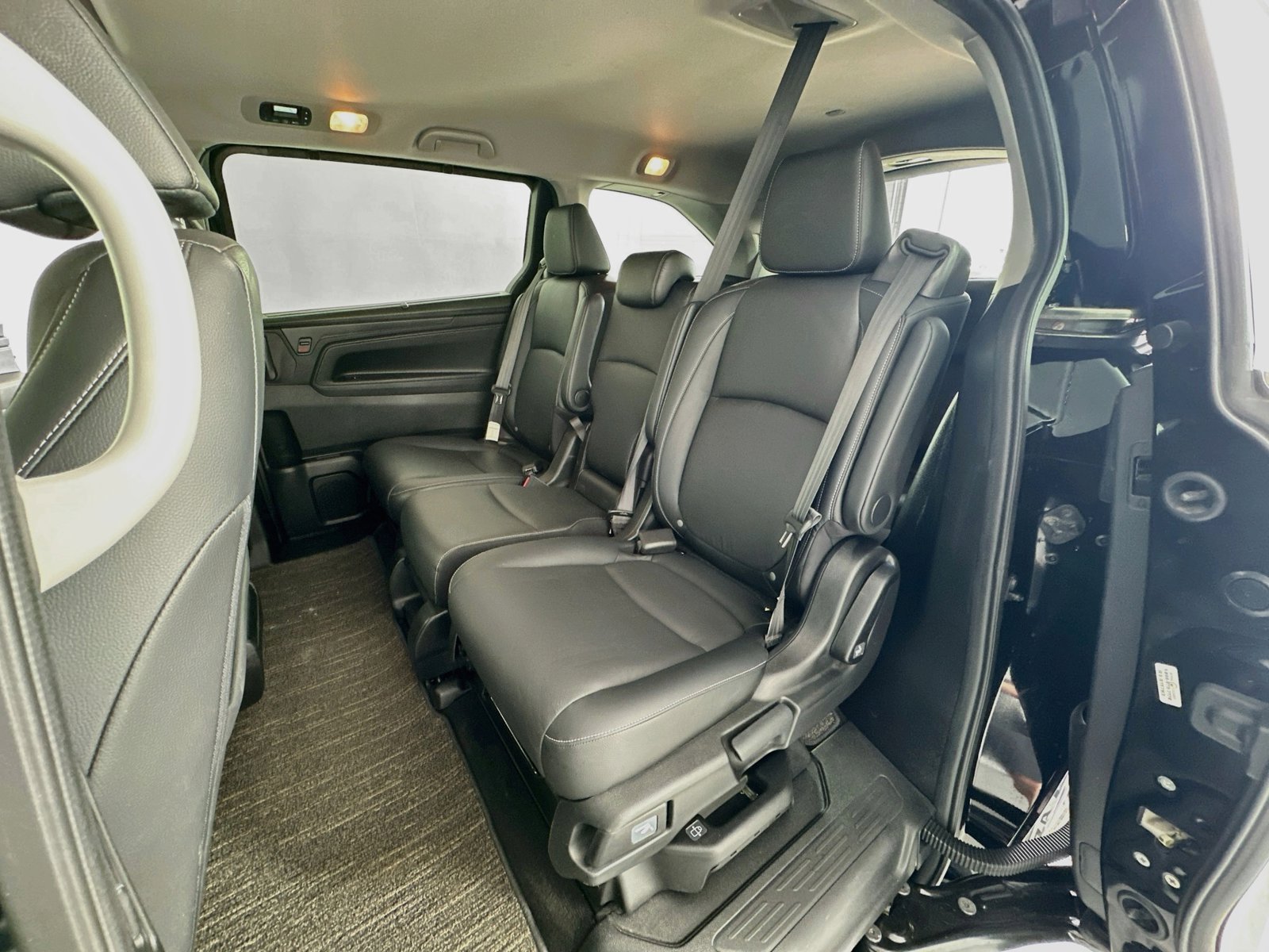 2024 Honda Odyssey EX-L - Photo 29