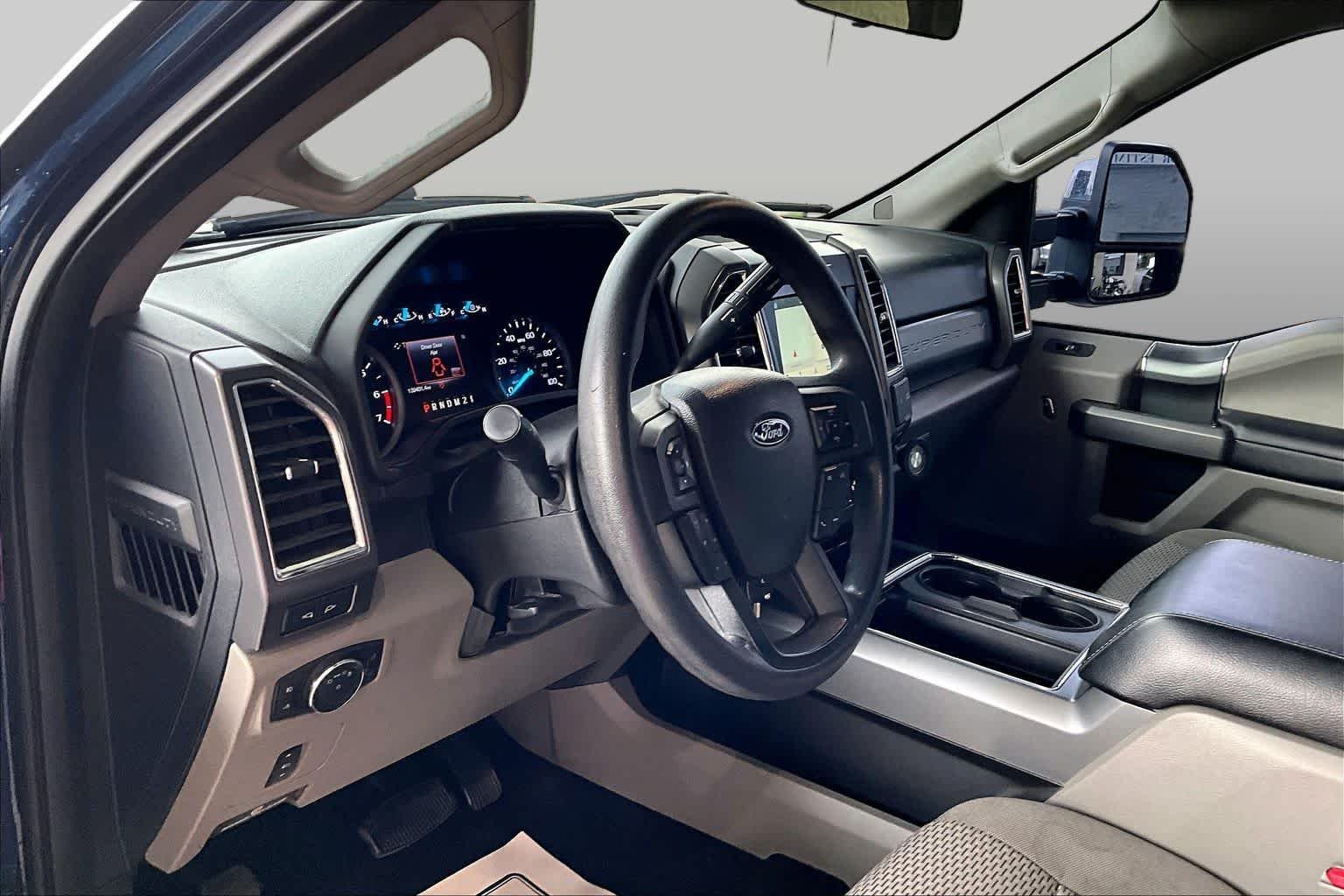 Used 2017 Blue Jeans Ford XLT image 17