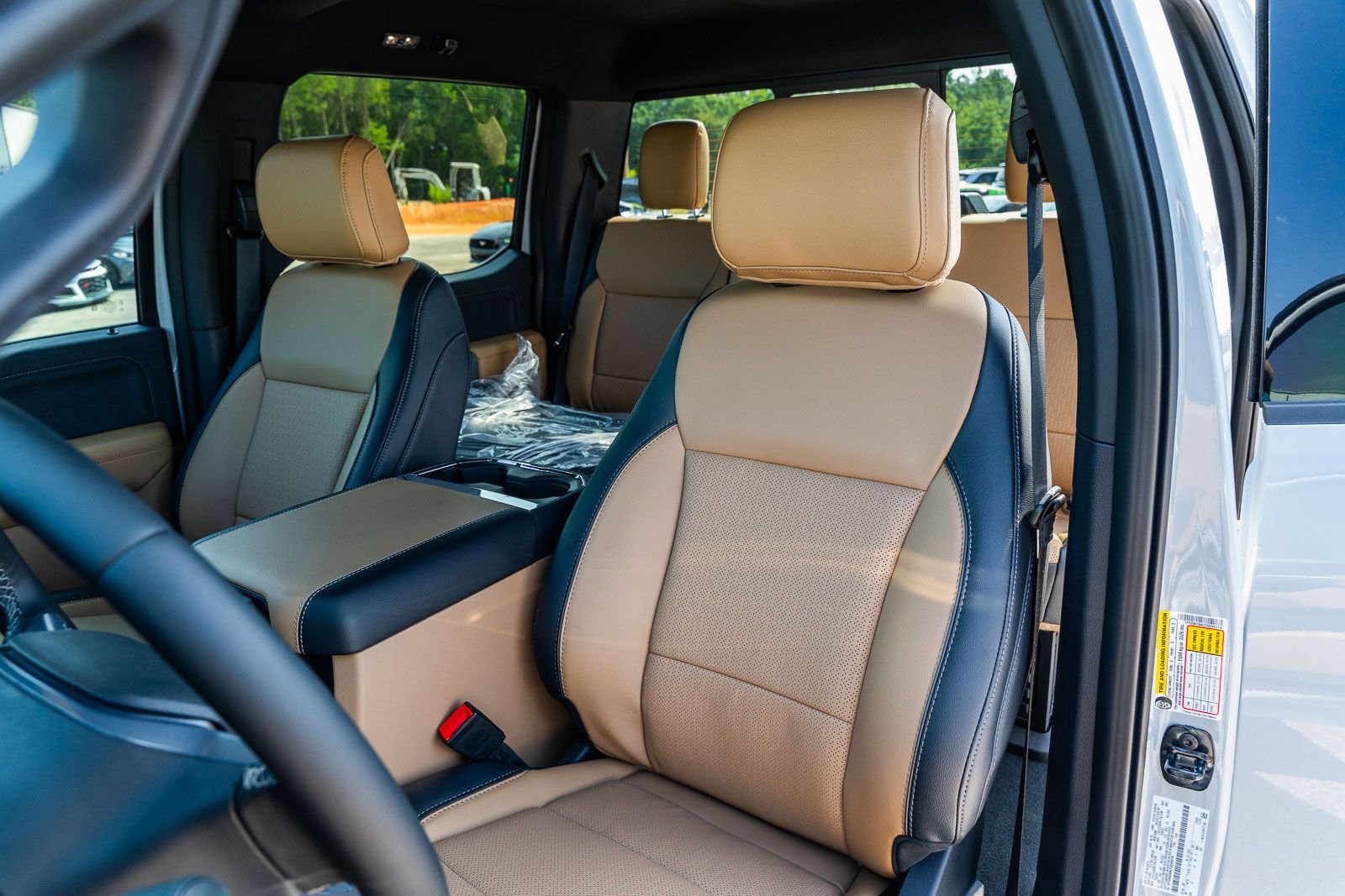 New 2026 Avalanche Ford F-250® Lariat® image 16