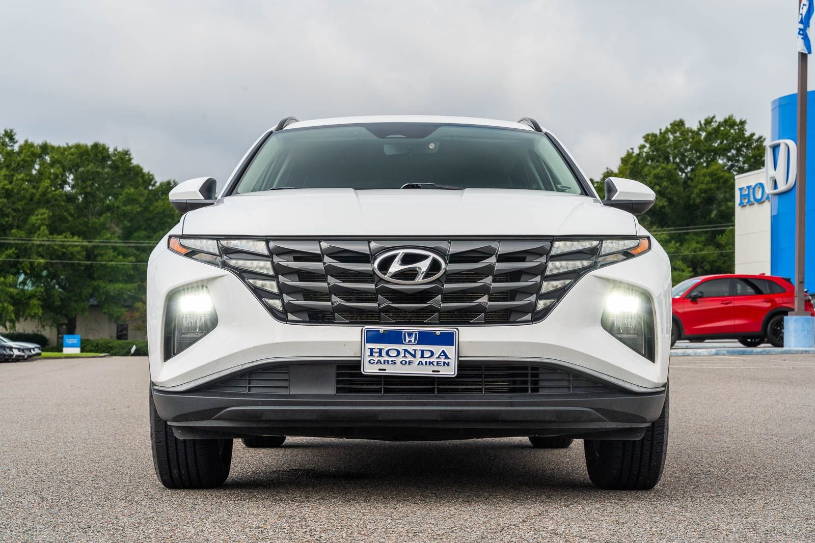Used 2024 White Hyundai SEL image 2