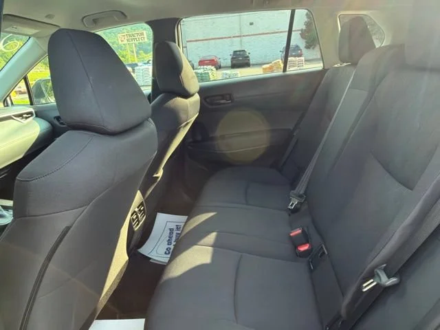 Used 2026 Off-white Toyota LE image 22