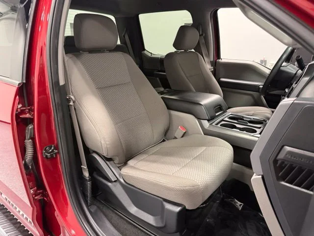 Used 2017 Red Ford XLT image 30