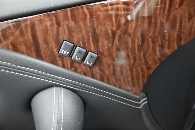 Used 2017 Gray Nissan Platinum image 21