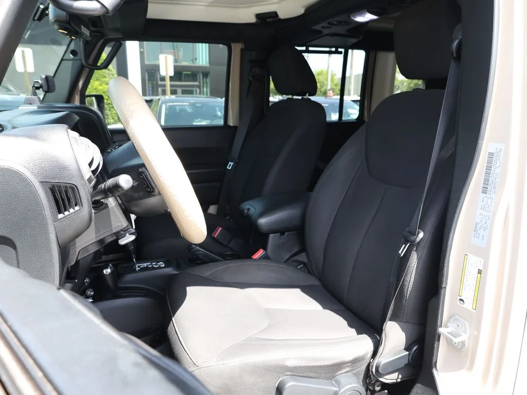 Used 2016 Beige Jeep Unlimited Sport image 12