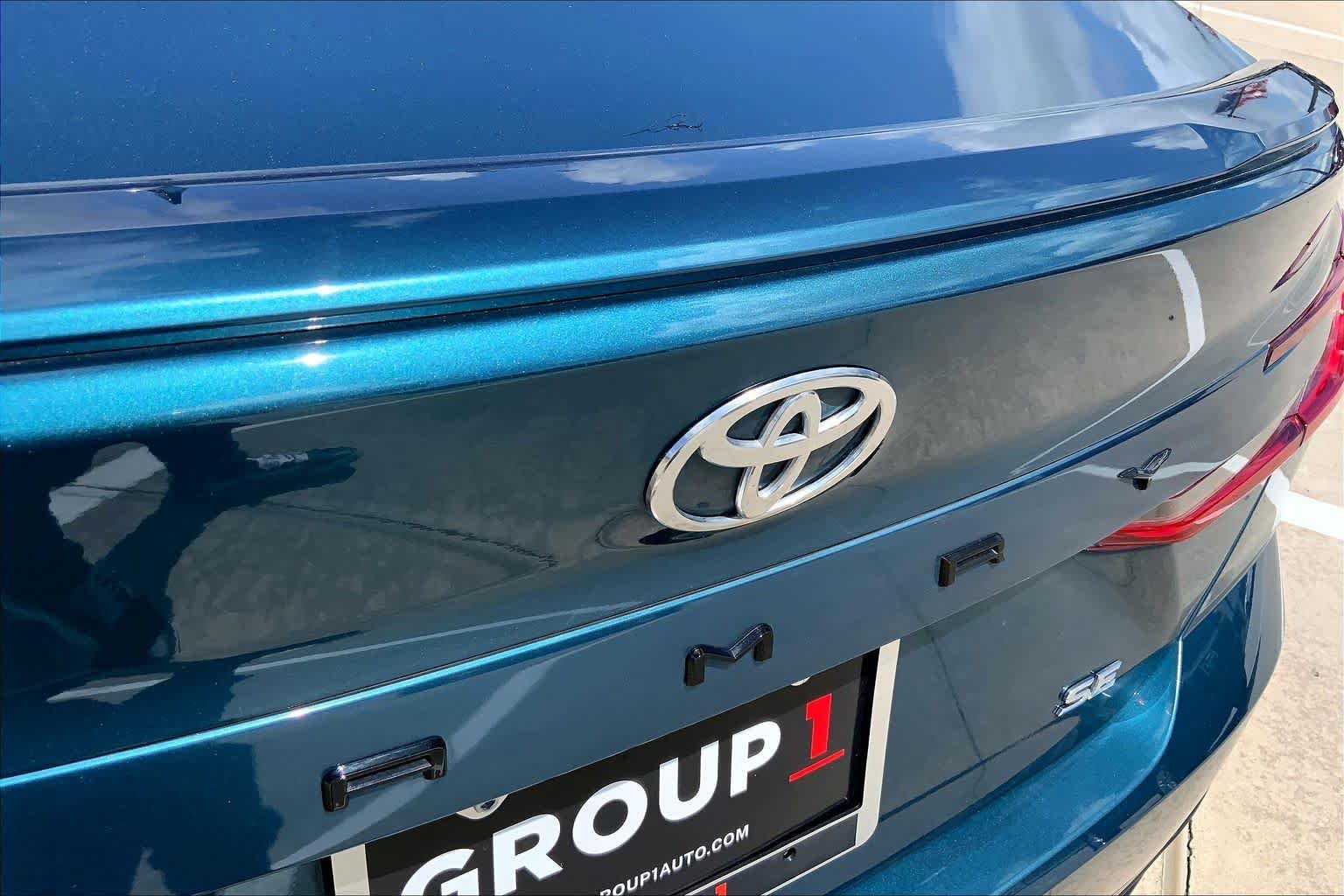 Used 2025 Ocean Gem Toyota SE image 59