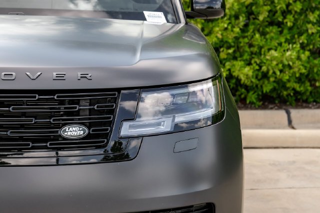 Used 2025 Gray Land Rover Autobiography image 66