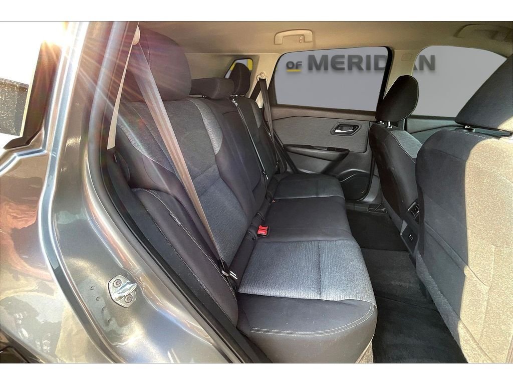 Used 2023  Nissan SV image 19