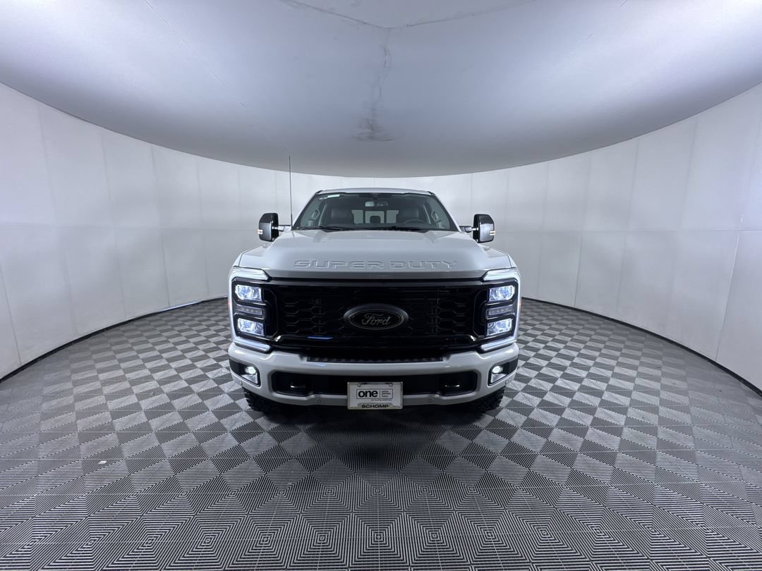 New 2026 Avalanche Ford Lariat image 3
