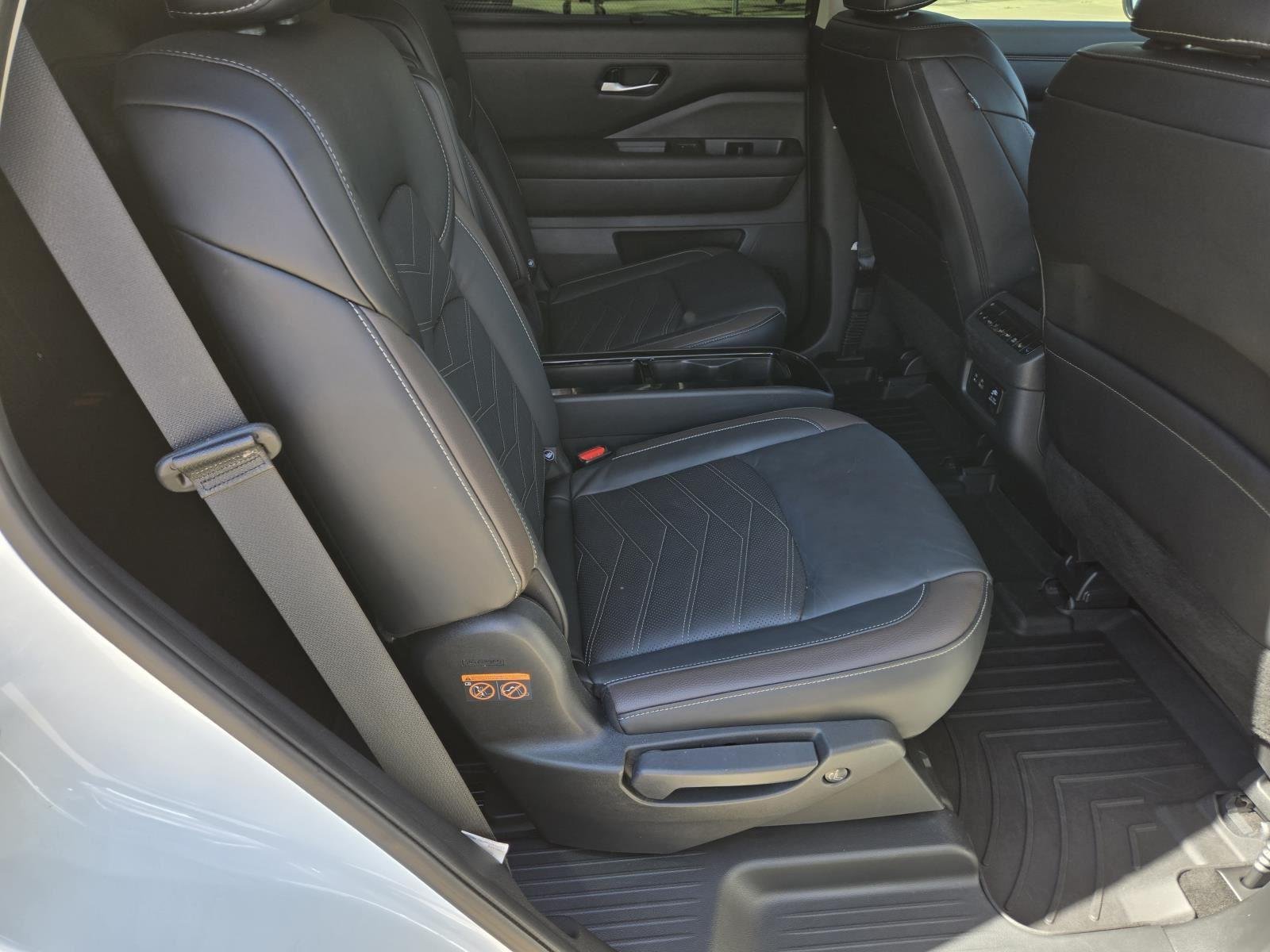 Used 2024 Pearl White Tricoat Nissan Platinum image 41