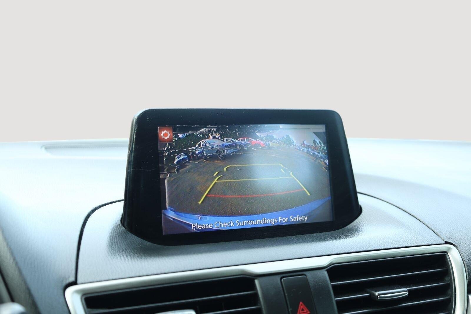 Used 2018 Eternal Blue Mica Mazda Touring image 31