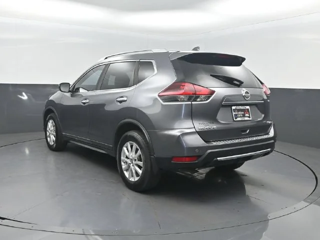 Used 2020 Gray Nissan SV image 29