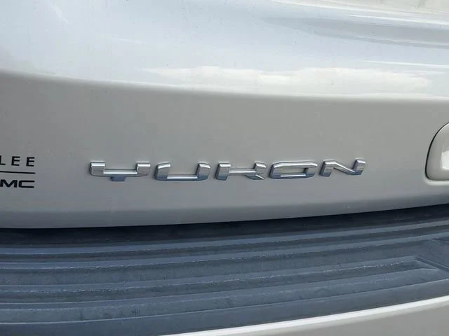 Used 2022 Pearl Beige Metallic GMC Denali image 28