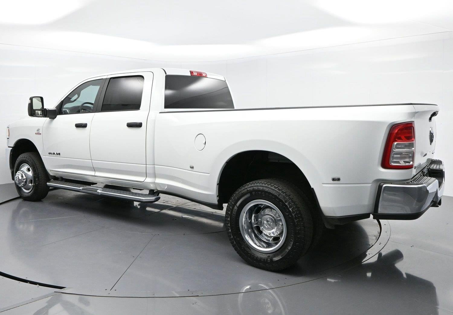 Used 2024 Bright White Clearcoat Ram Big Horn image 5