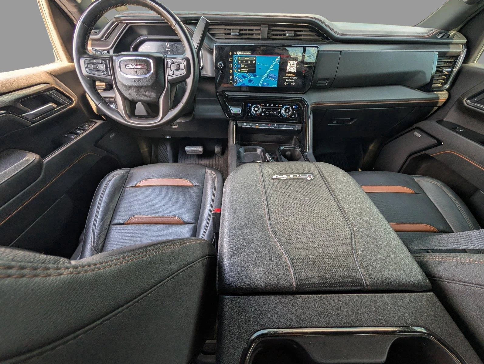Used 2025 Summit White GMC AT4 image 33