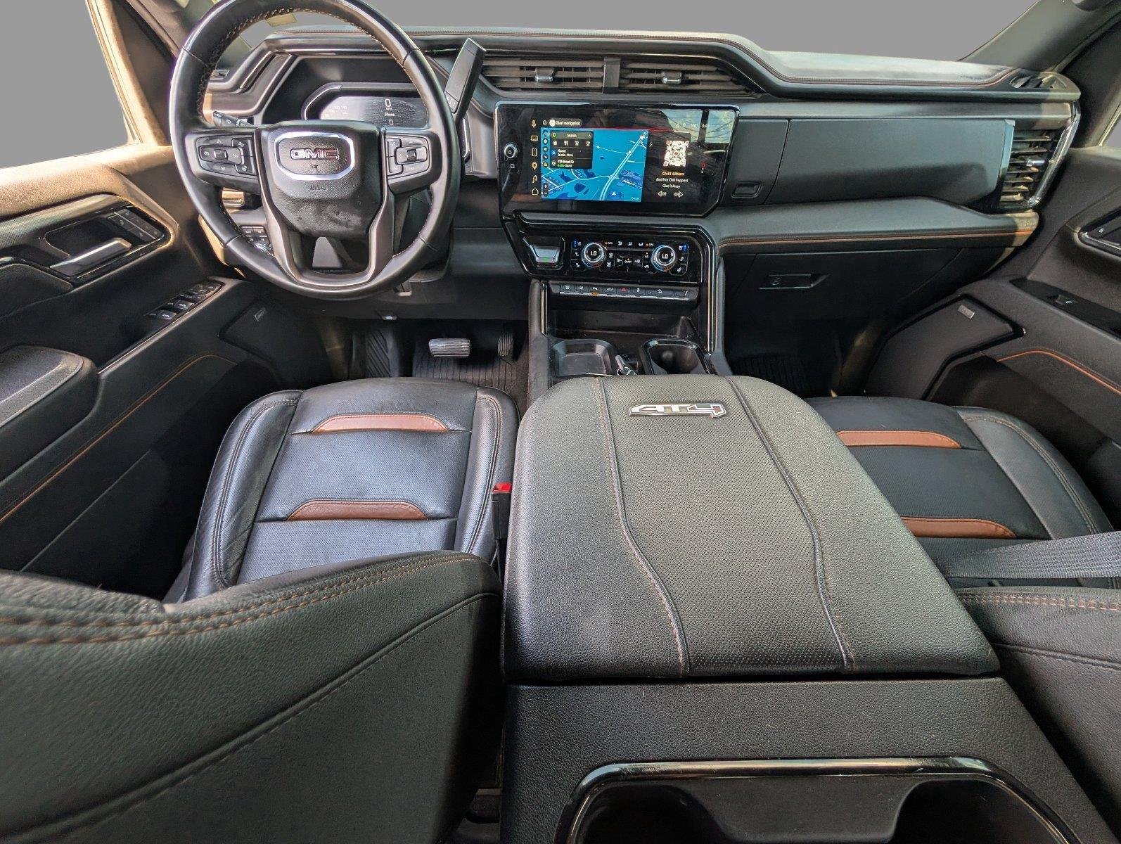 Used 2025 Summit White GMC AT4 image 33