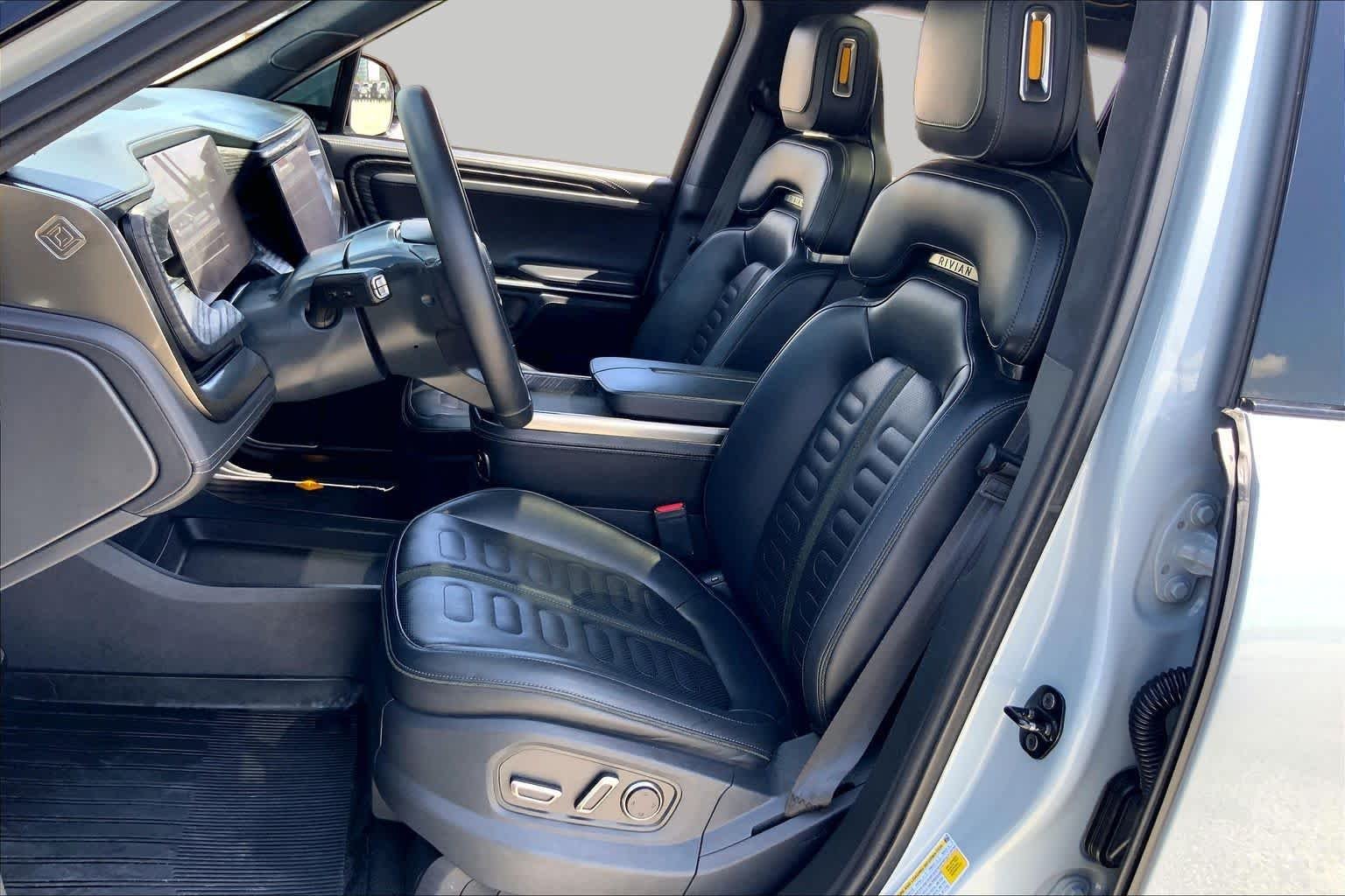 Pre-Owned 2023 Rivian R1S Adventure