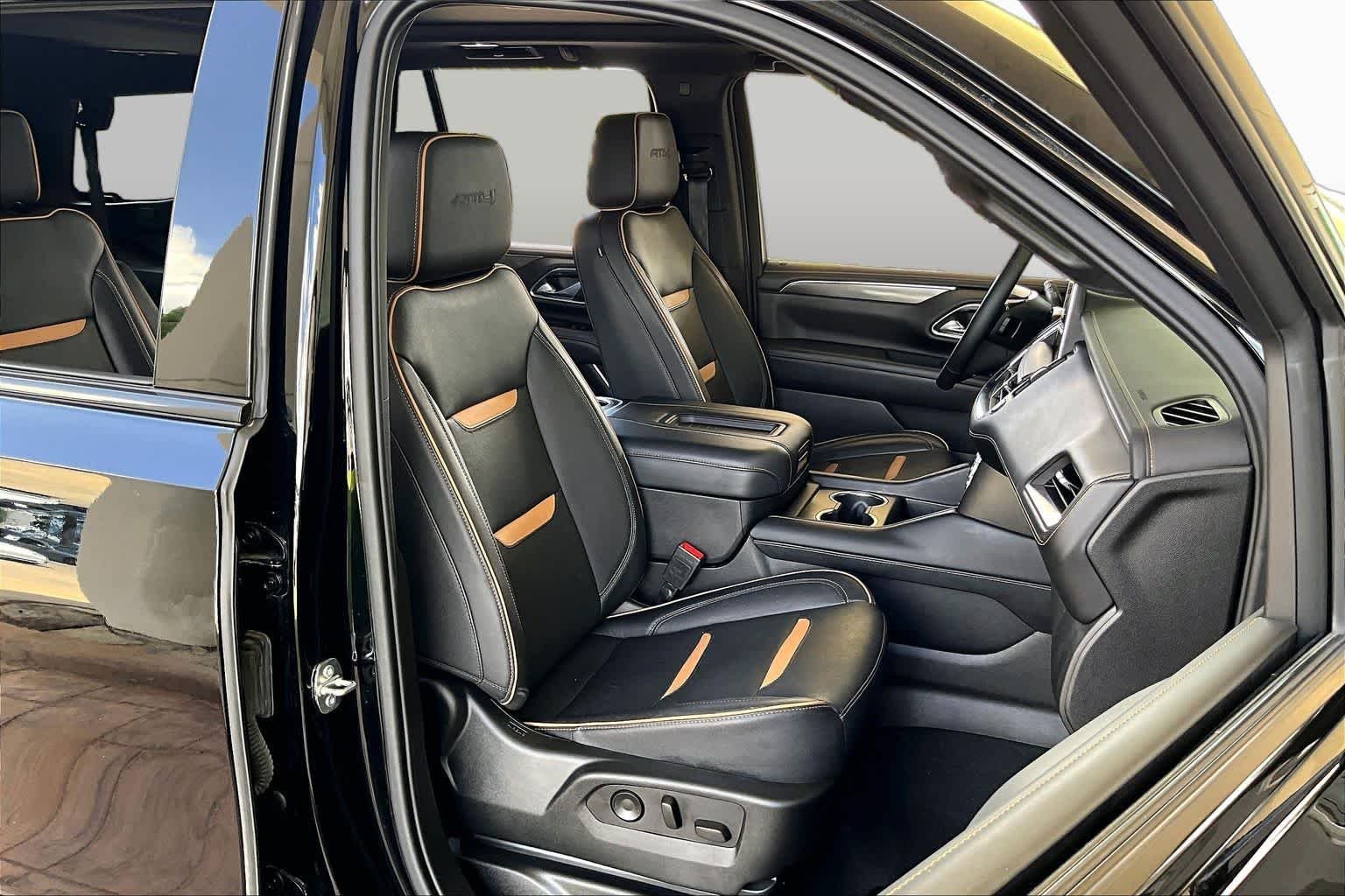 Used 2023 Onyx Black GMC AT4 image 8