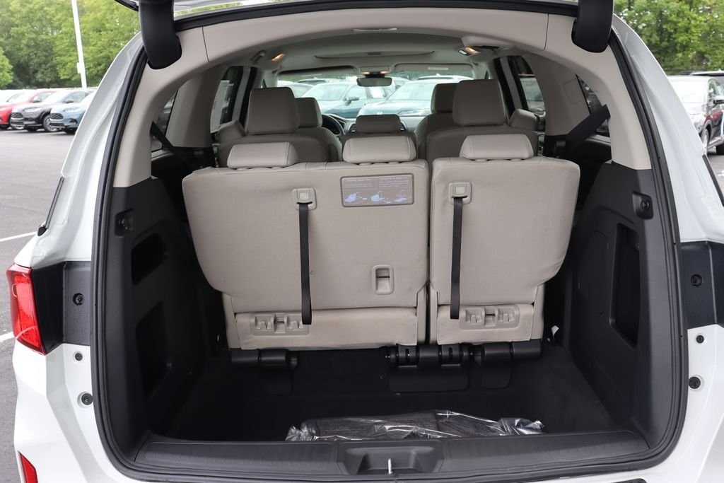 New 2026 Platinum White Pearl Honda EX-L image 12