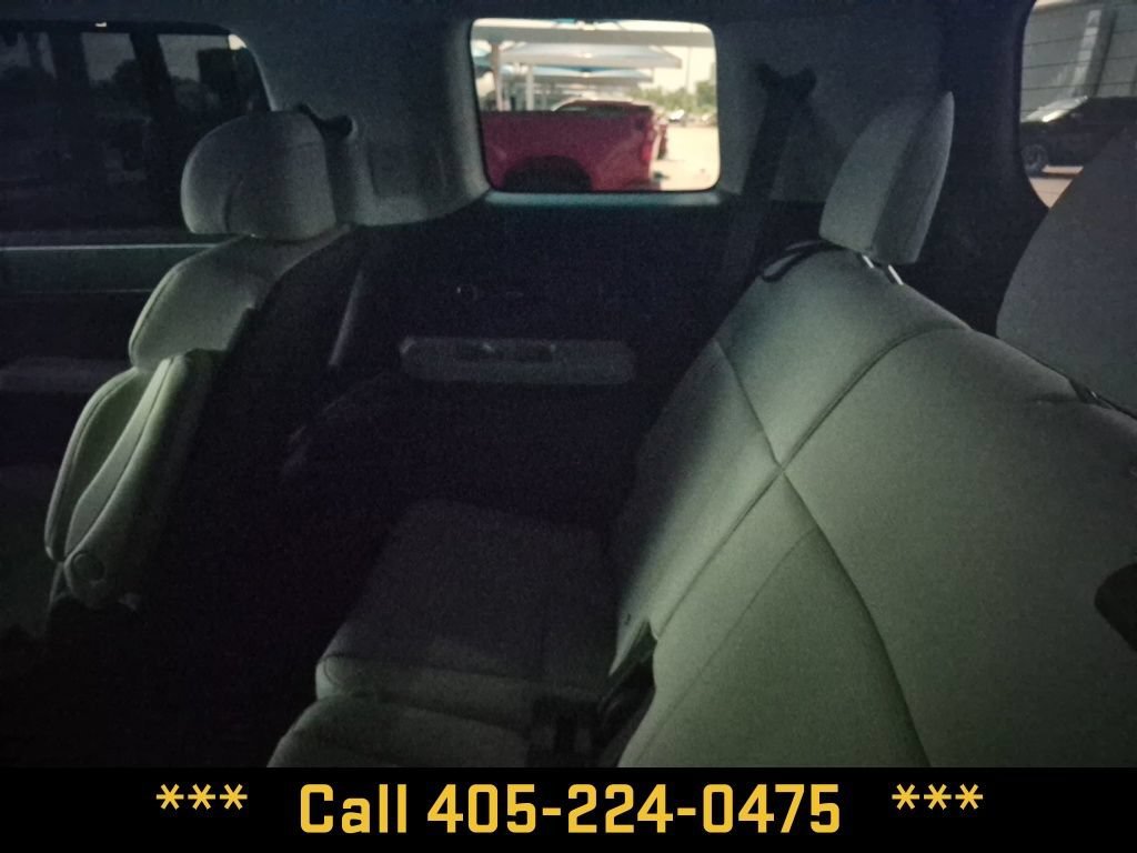 Used 2024 Black Hyundai Calligraphy image 23