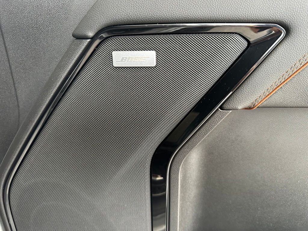 Used 2025 Silver GMC AT4 image 39
