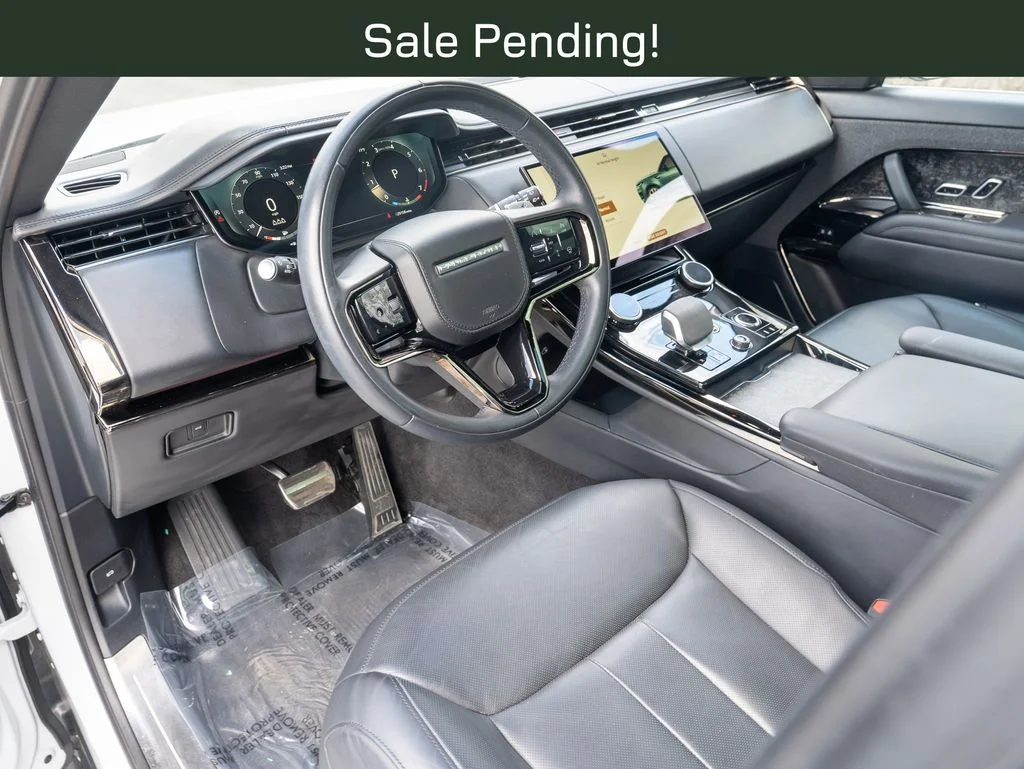 Certified Used 2023 White Land Rover SE Dynamic image 12