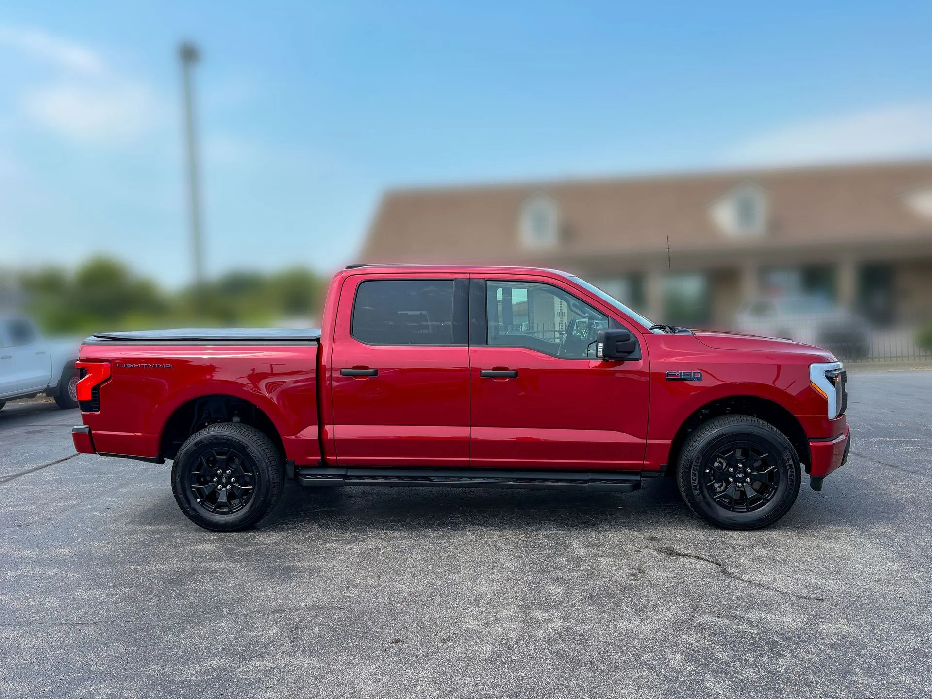 Used 2025 Red Ford XLT image 14