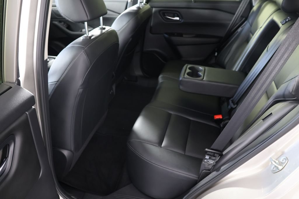 2025 Nissan Rogue SL - Photo 21