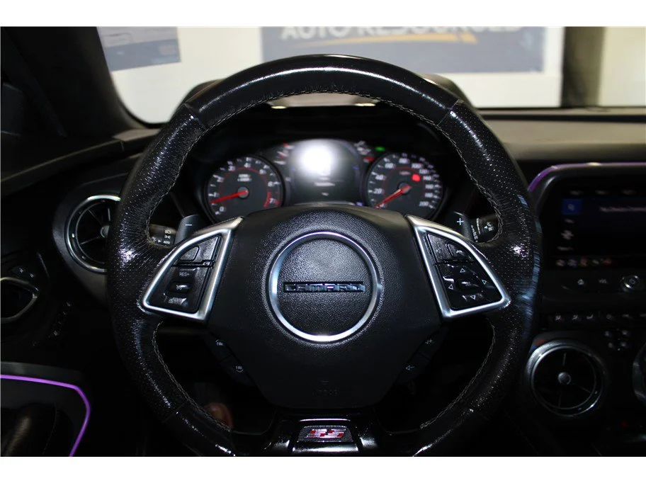 Used 2019 Silver Ice Metallic Chevrolet 2SS image 20
