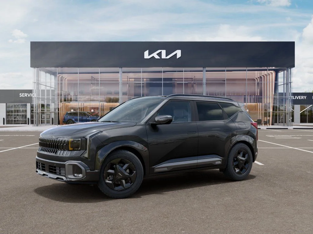 New 2027 Gray Kia X-Line S image 3
