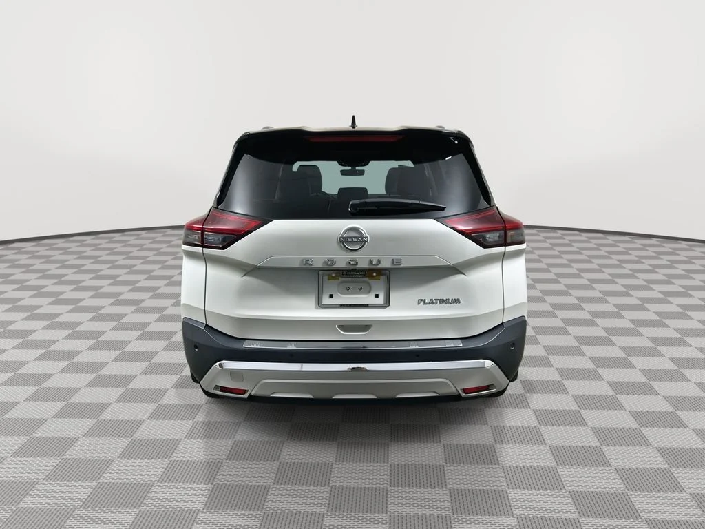 Certified Used 2022 White Nissan Platinum image 7
