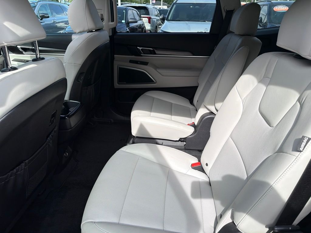 Certified Used 2023 Gray Kia S image 20