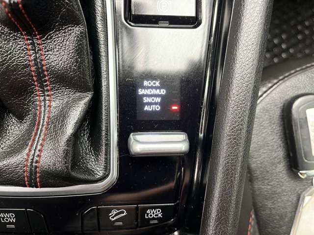 Used 2023 Laser Blue Pearlcoat Jeep Trailhawk image 14
