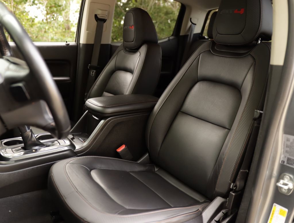 Used 2022 Satin Steel Metallic GMC AT4 - Leather image 23