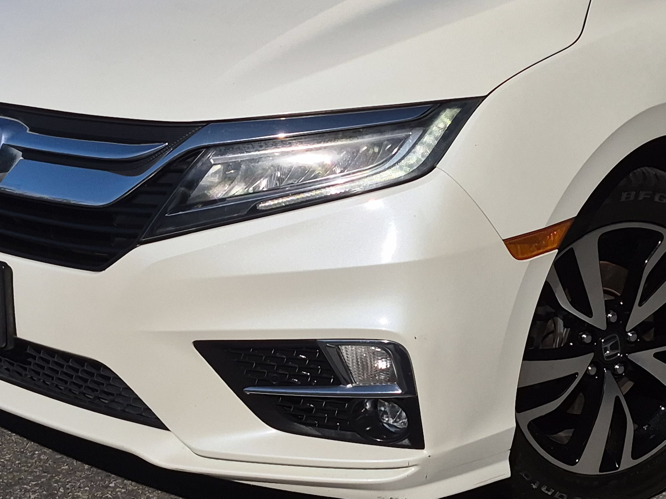 Used 2018 Diamond White Pearl Honda Elite image 10