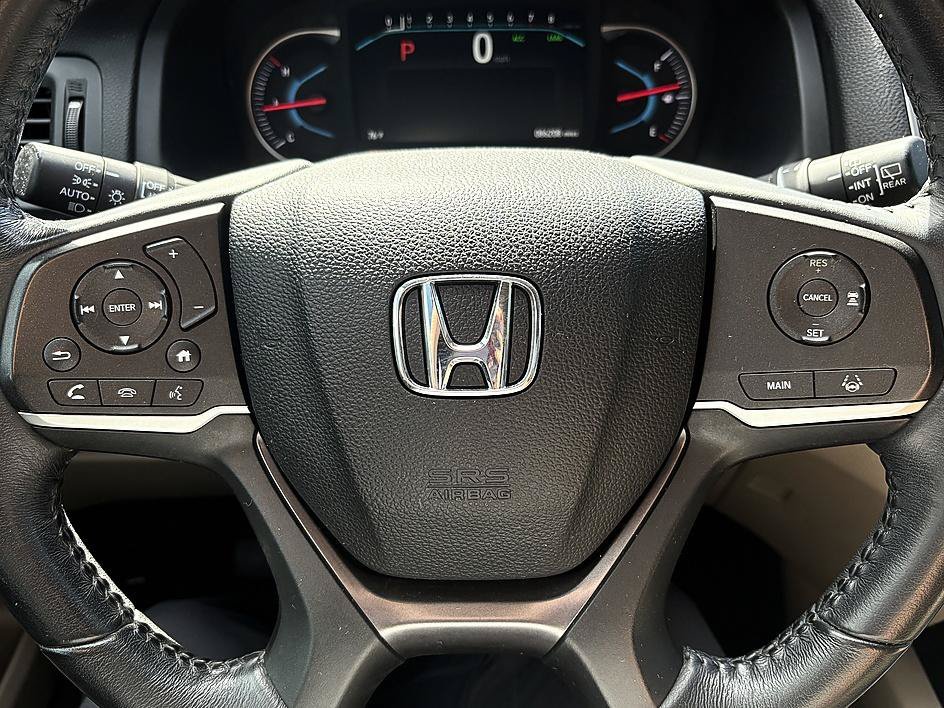 Used 2020 White Honda EX-L image 18