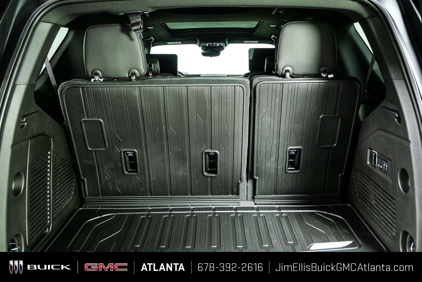2027 GMC Yukon Denali - Photo 33