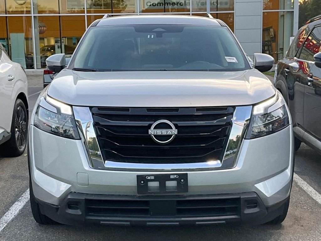Certified Used 2025 Silver Nissan SV image 2