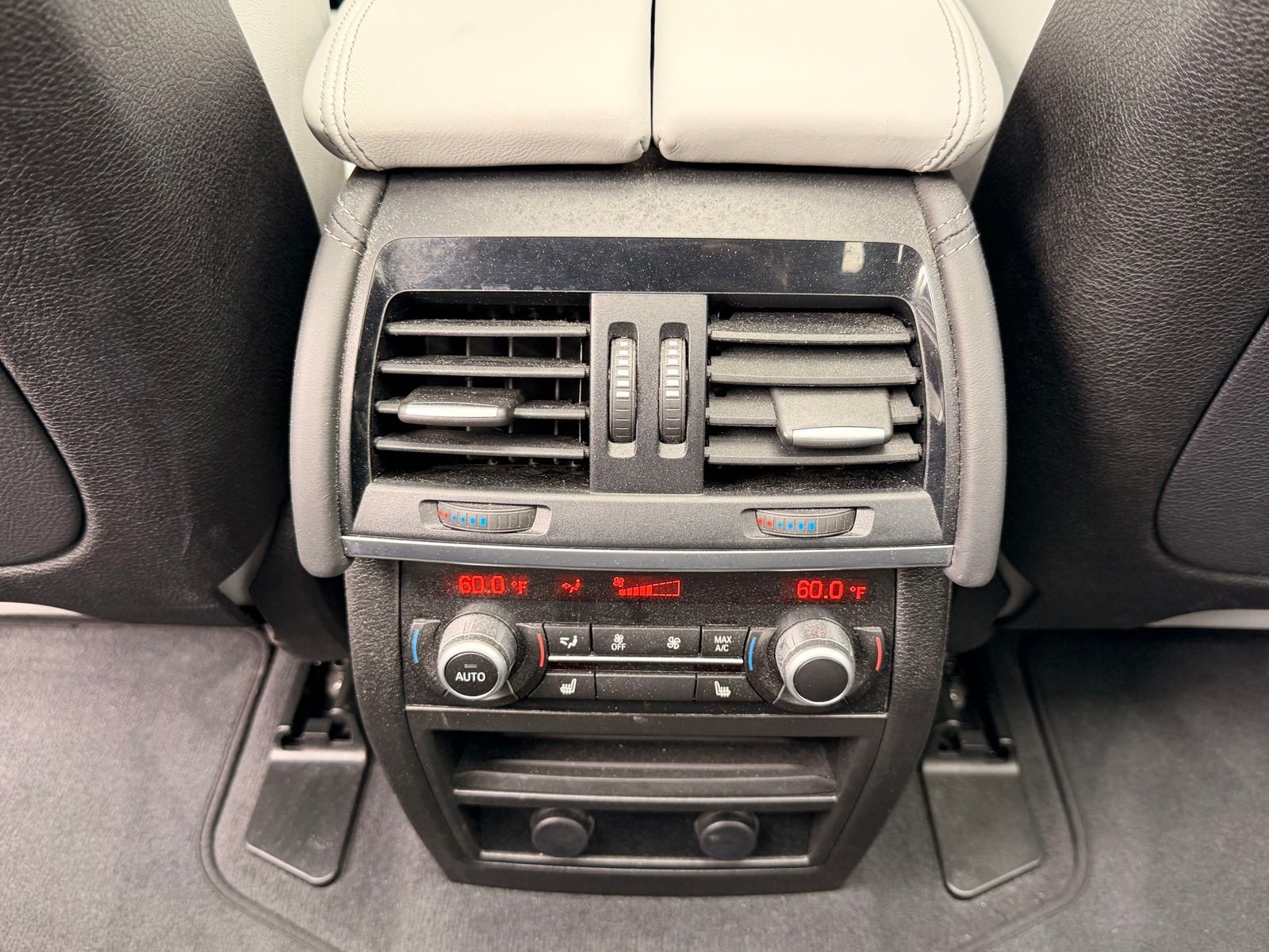 Used 2018 Silverstone Metallic BMW Base image 16