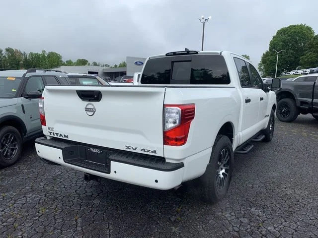 Used 2024 Glacier White Nissan SV image 9