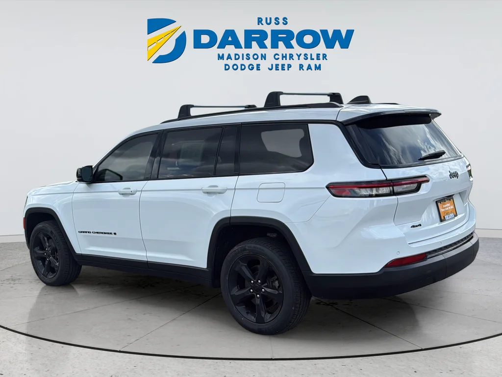 Certified Used 2023 White Jeep Altitude image 3