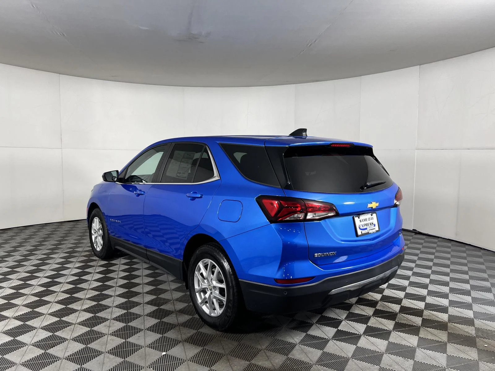 Used 2024 Riptide Blue Metallic Chevrolet LT image 3