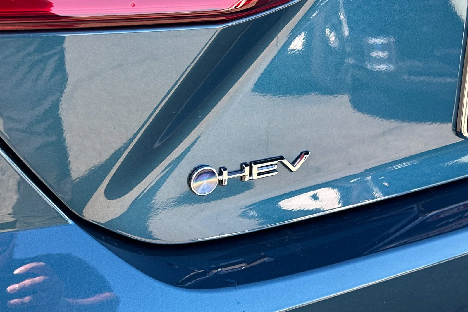 New 2026 Ocean Gem with Midnight Black Metallic roof Toyota XSE image 26