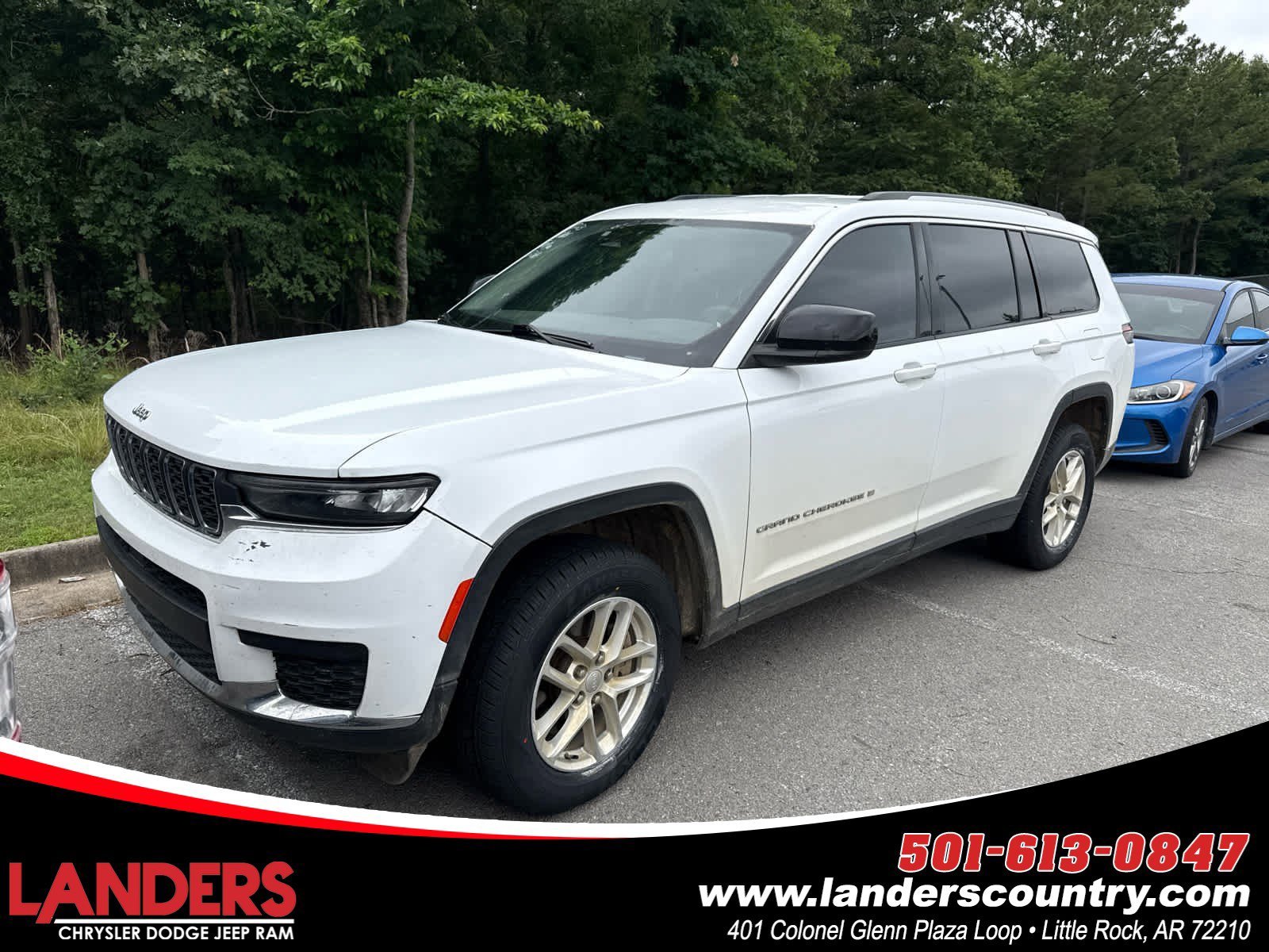 2023 Jeep Grand Cherokee L Laredo 4x4's photo